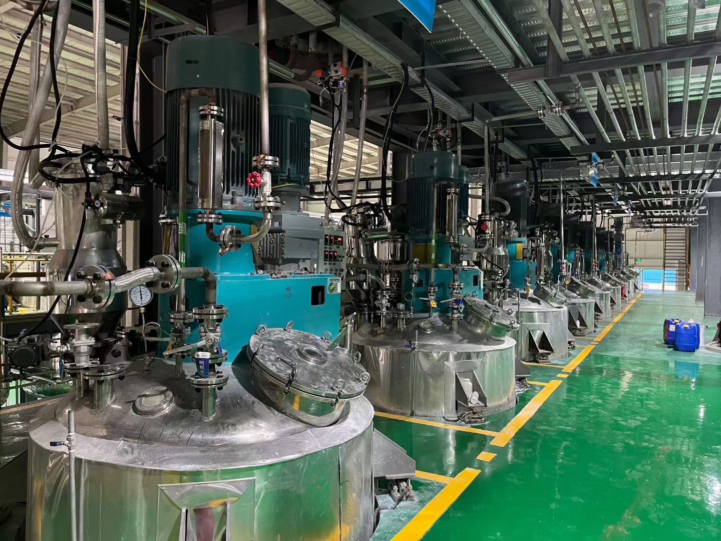 湖南 婁底 反應釜 及鋼結構平臺 管道及生產平臺EPC(圖5)