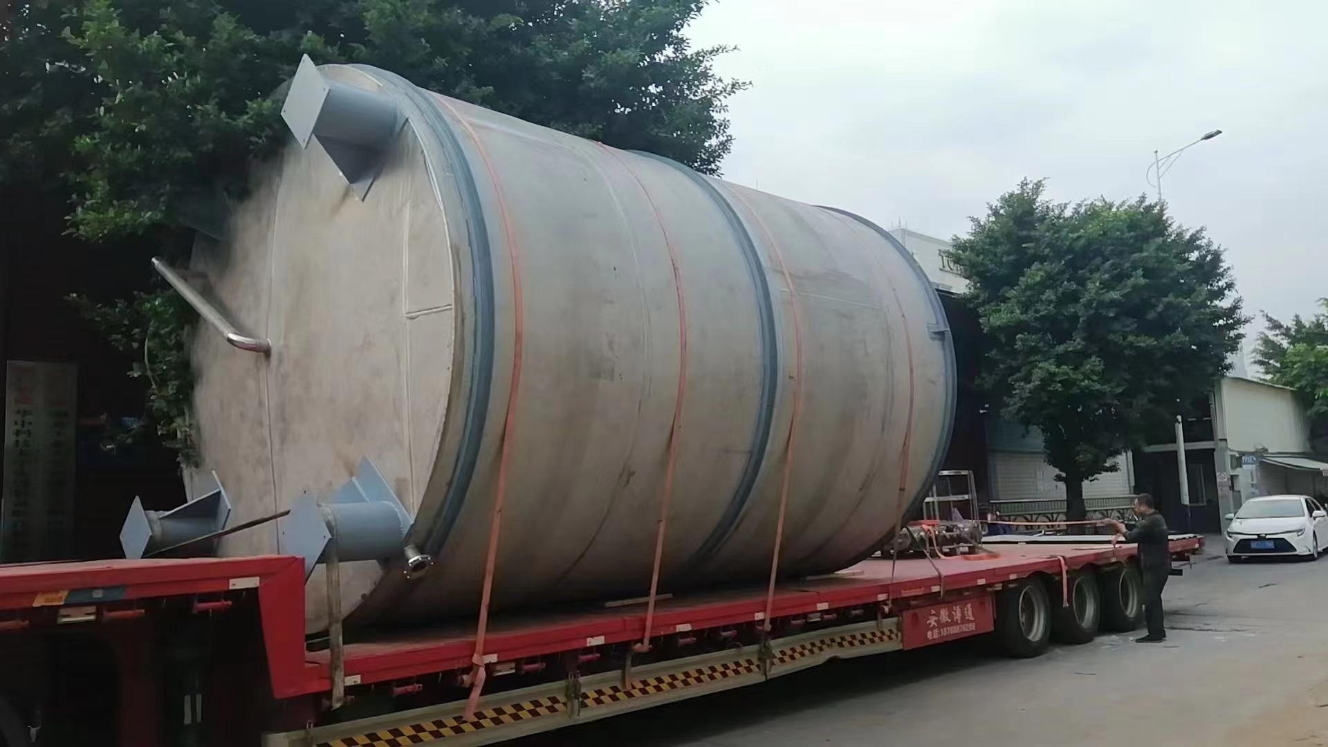 廣西萬磊集團化工儲罐 埋地儲罐 立式儲罐 工程總包(圖1)