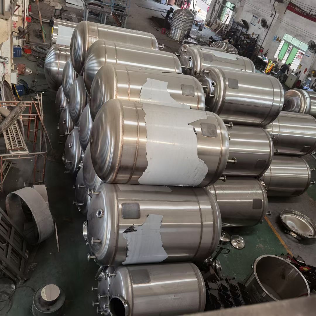 發(fā)往 迪拜 阿聯(lián)酋 化工反應釜攪拌釜 及配套設備采購(圖9)