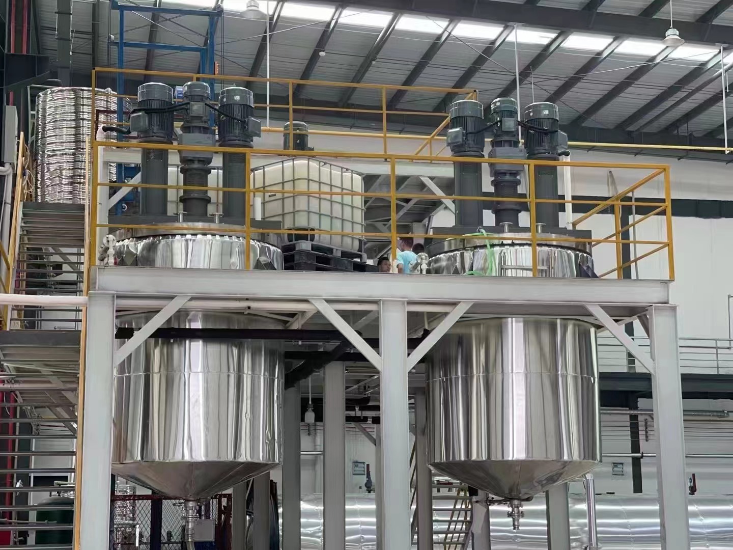 廣東肇慶 歌麗斯化學 環(huán)氧防腐漆生產(chǎn)平臺 工程案例(圖4)