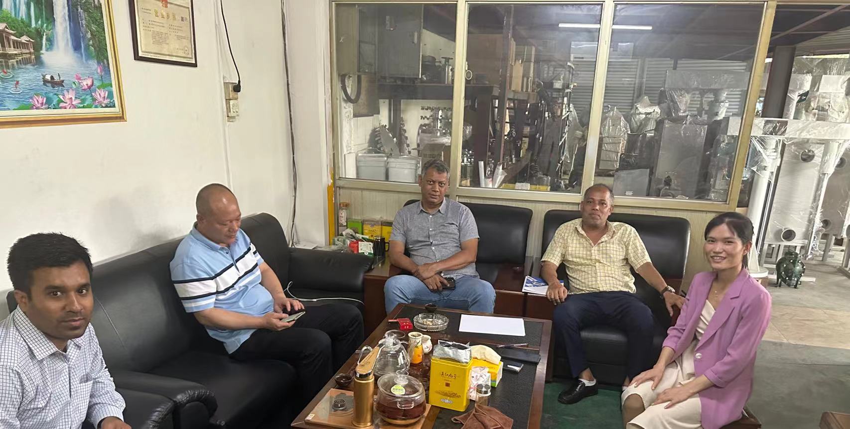 沙特阿拉伯十大著名之一 化工廠粘合劑廠商 采購分散機50臺(圖1)